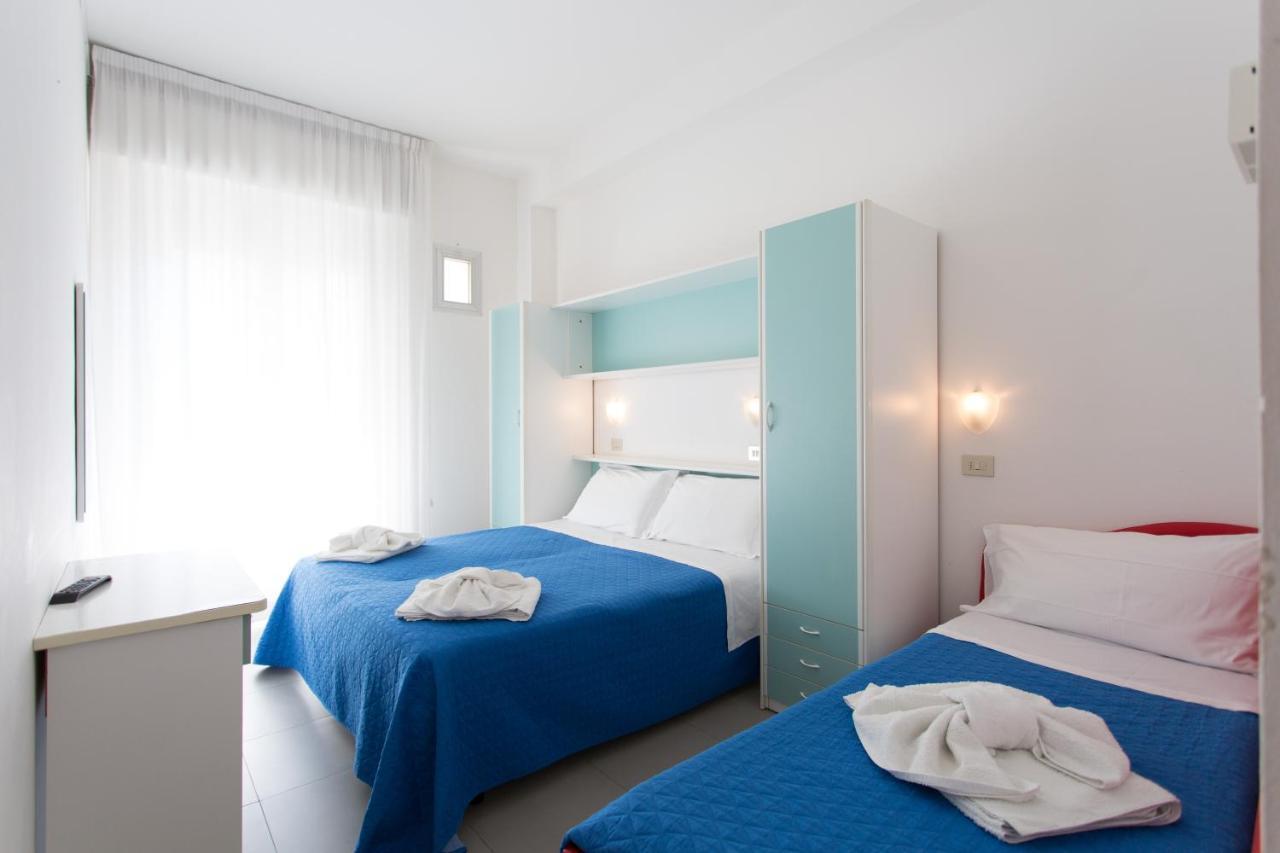 Hotel Savana Rimini Exterior foto